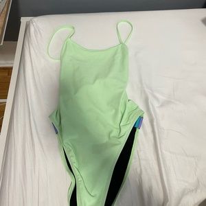 Jolyn “Cammie” in Mint